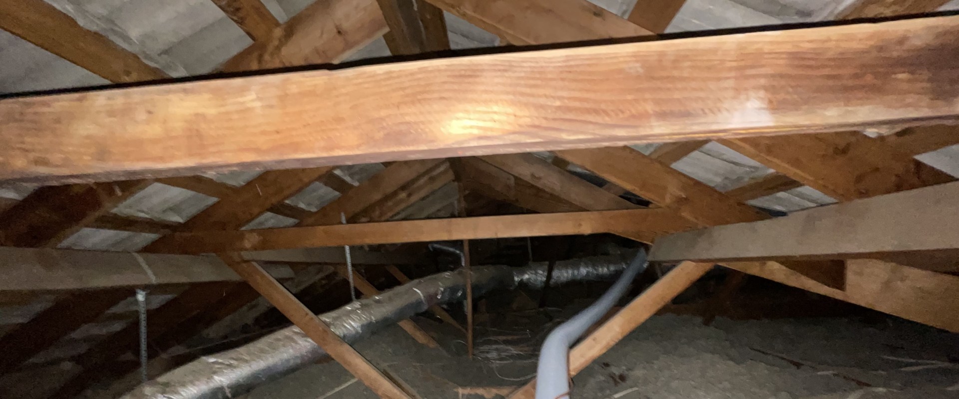 How Attic Insulation Impacts the Cost to Replace Ductwork